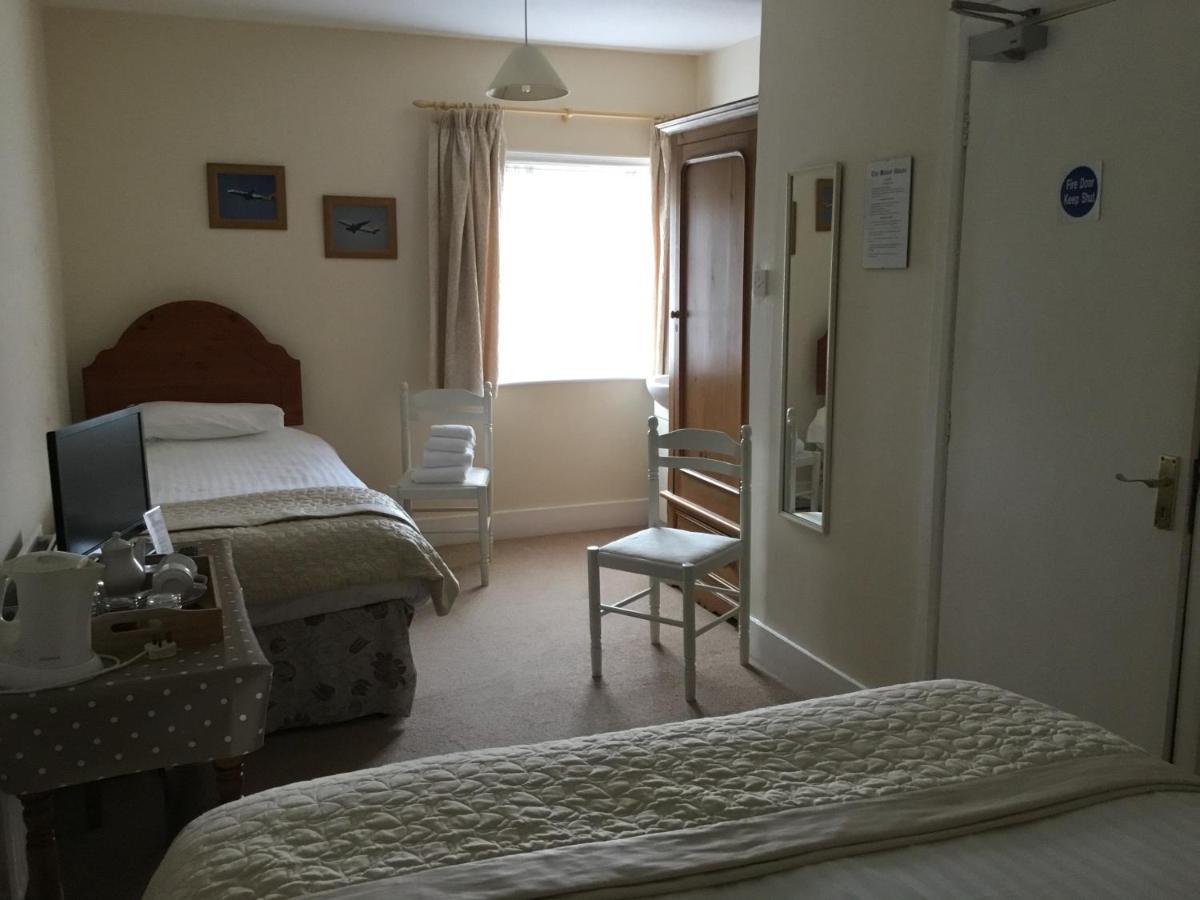 The Manor House Bed & Breakfast Crawley  Luaran gambar