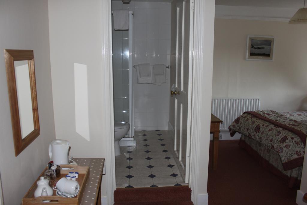 The Manor House Bed & Breakfast Crawley  Luaran gambar