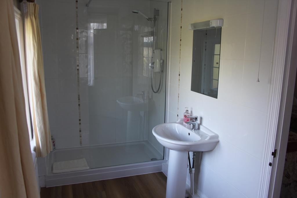 The Manor House Bed & Breakfast Crawley  Luaran gambar