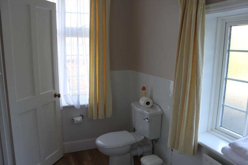 The Manor House Bed & Breakfast Crawley  Luaran gambar