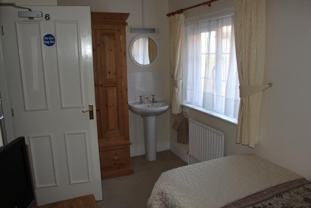 The Manor House Bed & Breakfast Crawley  Luaran gambar