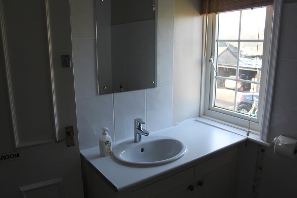 The Manor House Bed & Breakfast Crawley  Luaran gambar