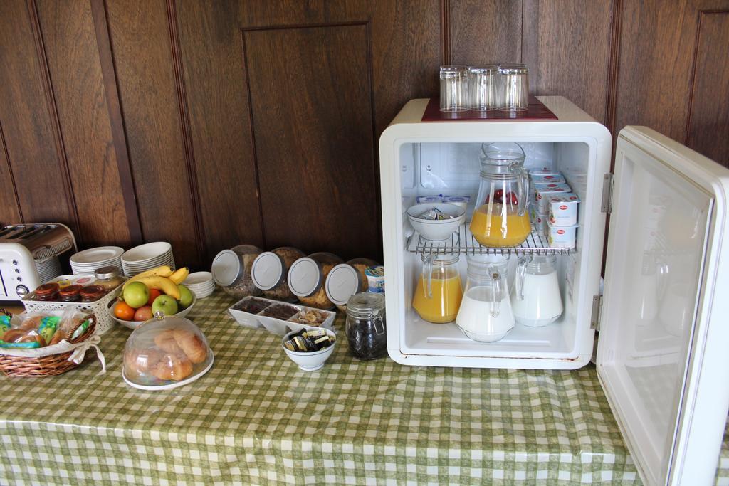 The Manor House Bed & Breakfast Crawley  Luaran gambar