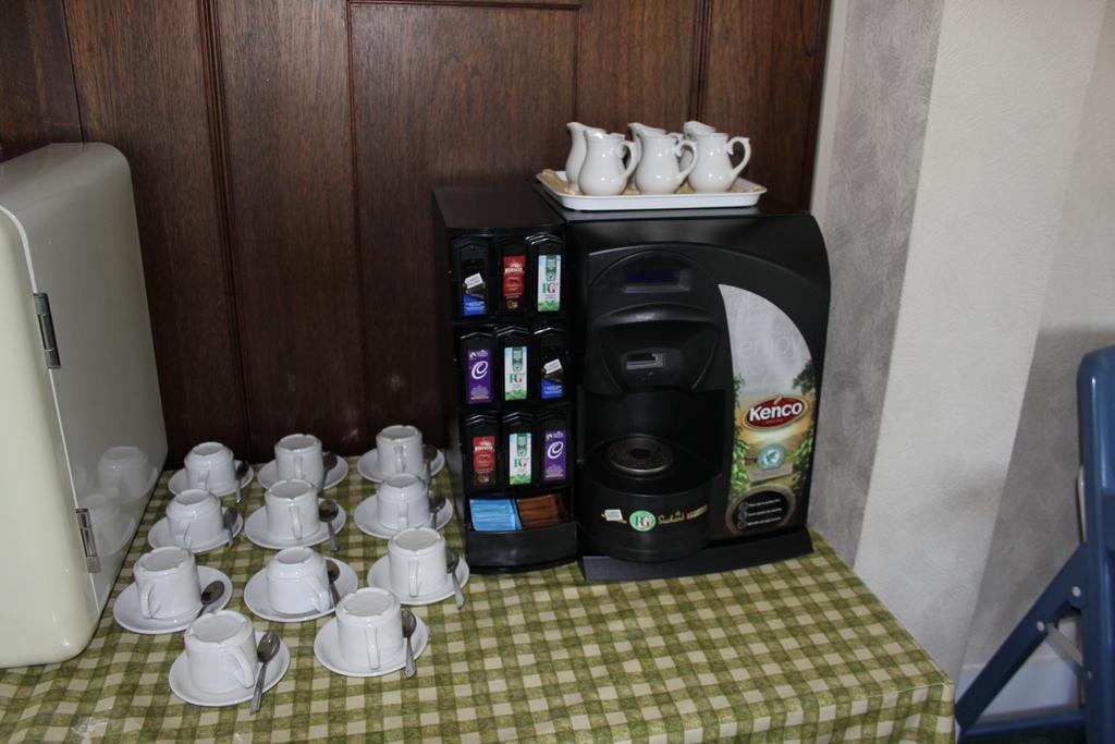 The Manor House Bed & Breakfast Crawley  Luaran gambar